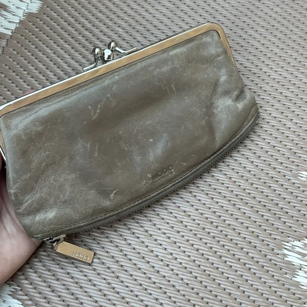 Hobo International Millie Frame Zipper Bottom Leather Clutch Wallet Gray Worn
